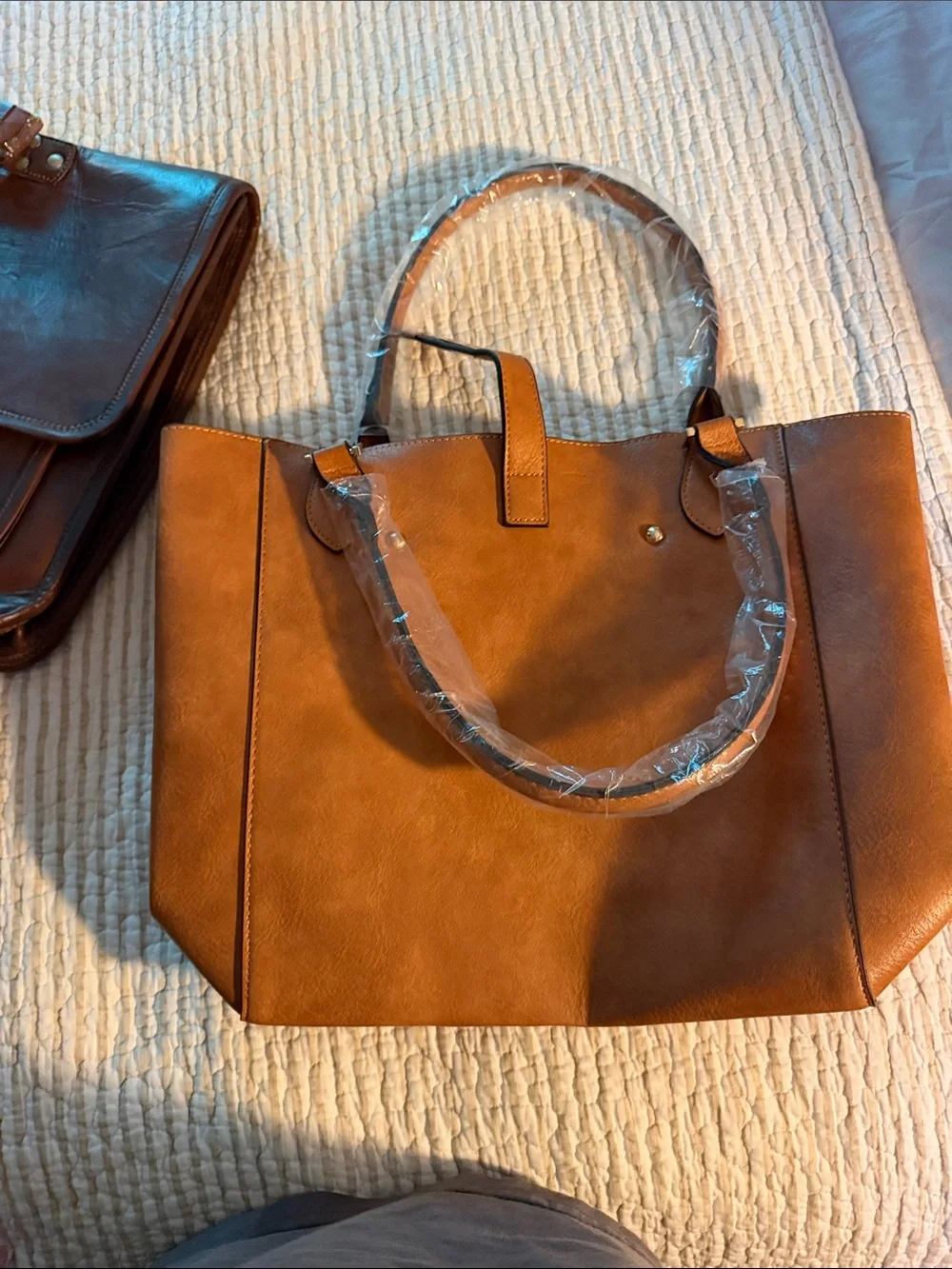 Everyday Structured Tote Bag in Tan - Picture 3 of 4